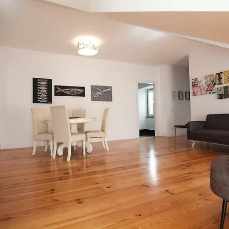 Penthouse 204 Lisbona